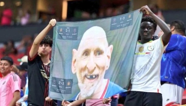Thất bại ê chề của Messi và Inter Miami trước PSG: Cơn thịnh nộ trên khán đài và mạng xã hội