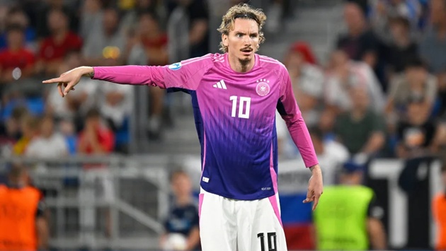 Stuttgart kiên quyết giữ chân Woltemade, Bayern Munich đối mặt thử thách cực lớn