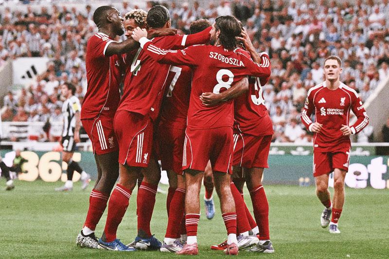 Liverpool thắng nhưng thủng lưới nhiều quá