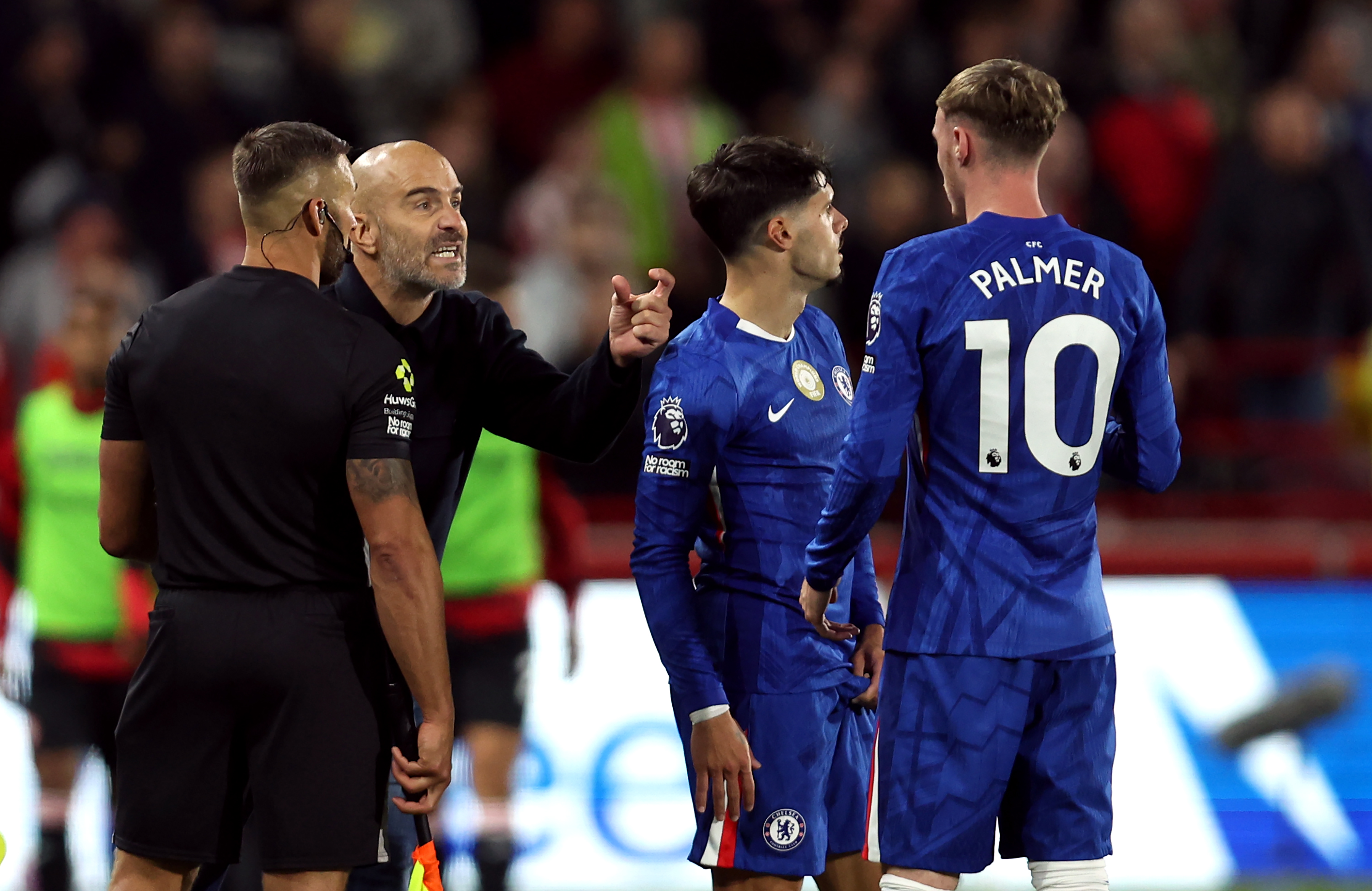 Chelsea cần cải thiện khả năng phòng ngự