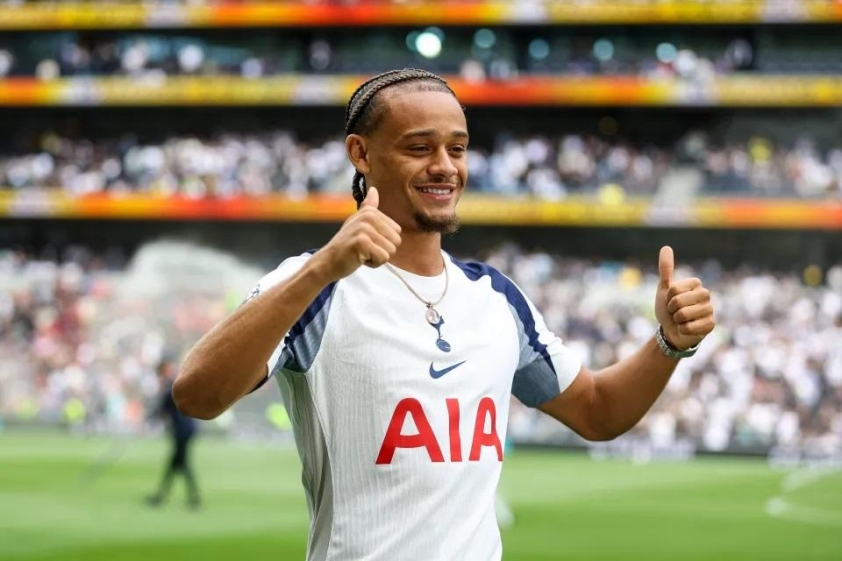 Liệu Simons có gánh vác được hàng công của Tottenham? (Ảnh: Nền tảng X) Xavi Simons của Tottenham